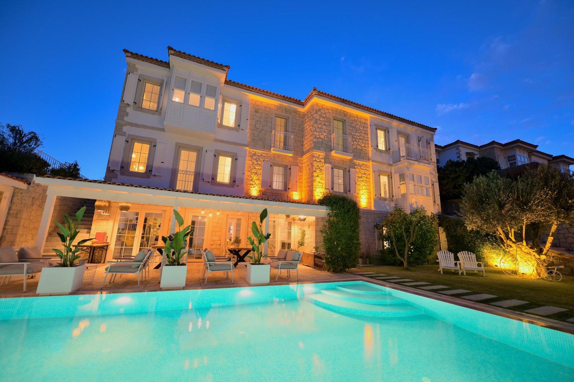 Peremere Alacati Otel Ngoại thất bức ảnh