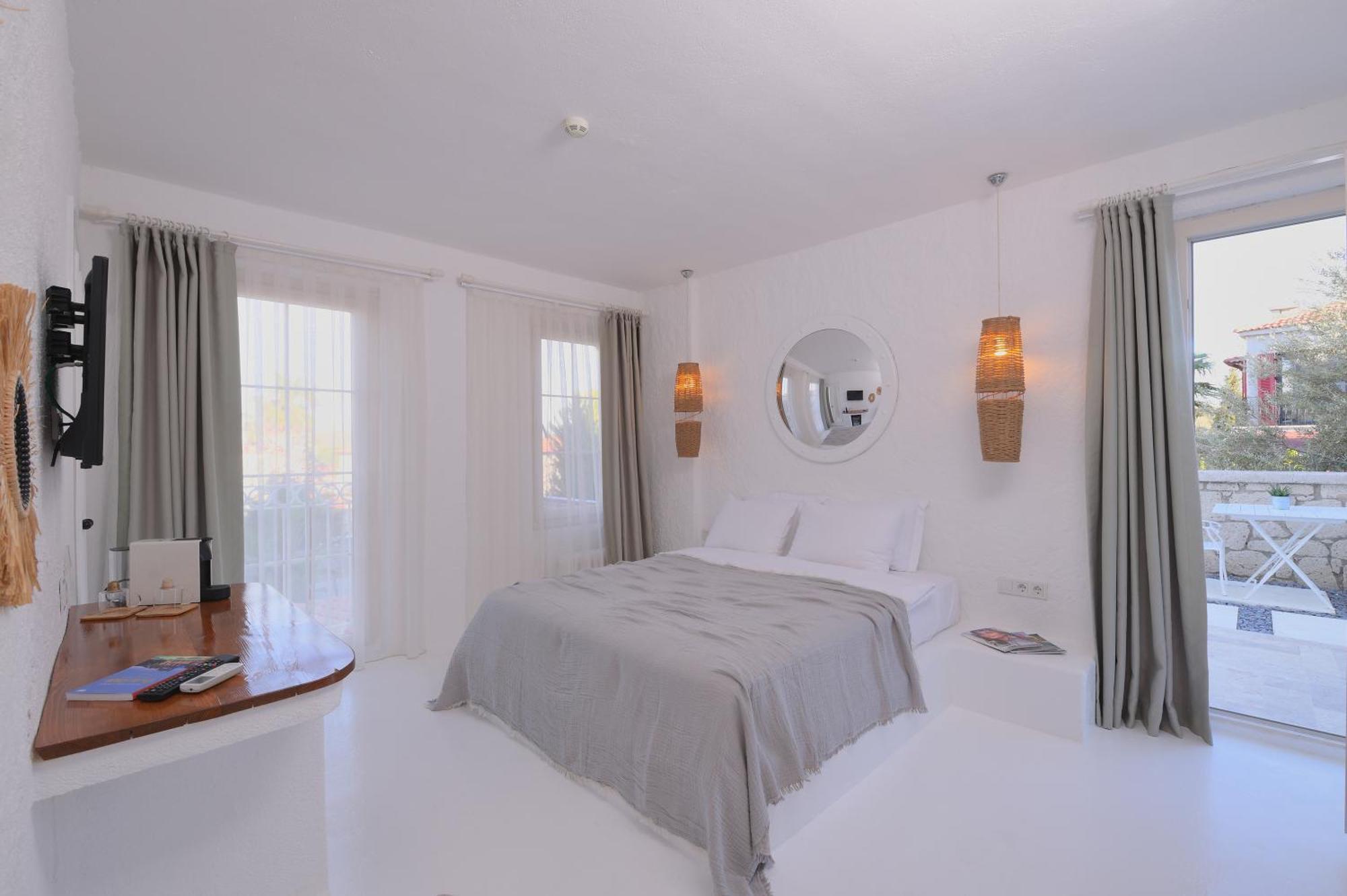 Peremere Alacati Otel Ngoại thất bức ảnh
