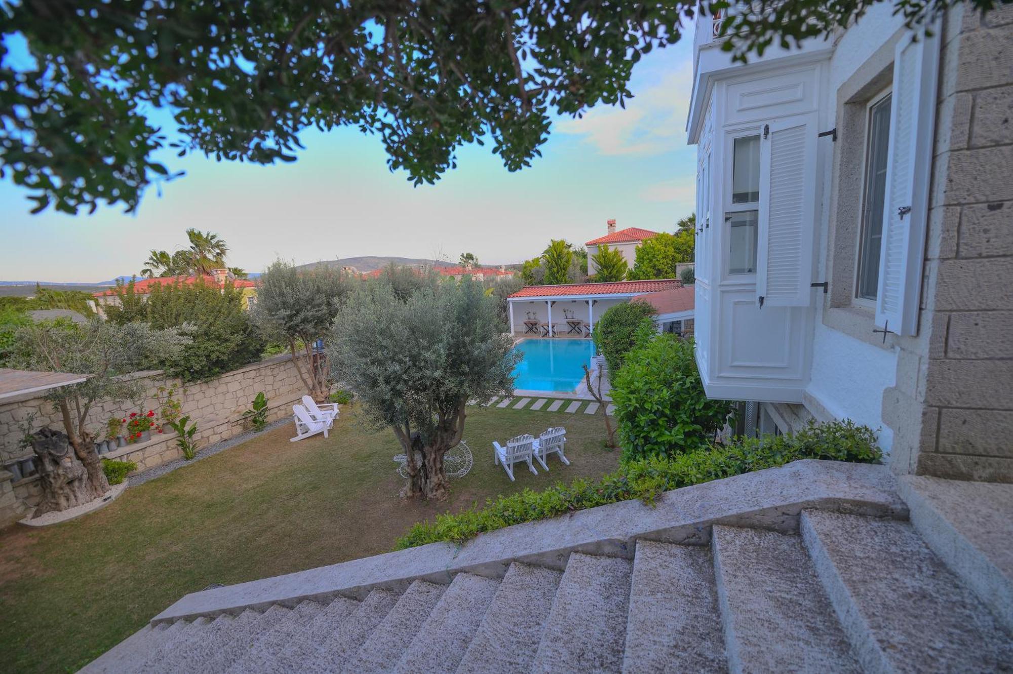 Peremere Alacati Otel Ngoại thất bức ảnh